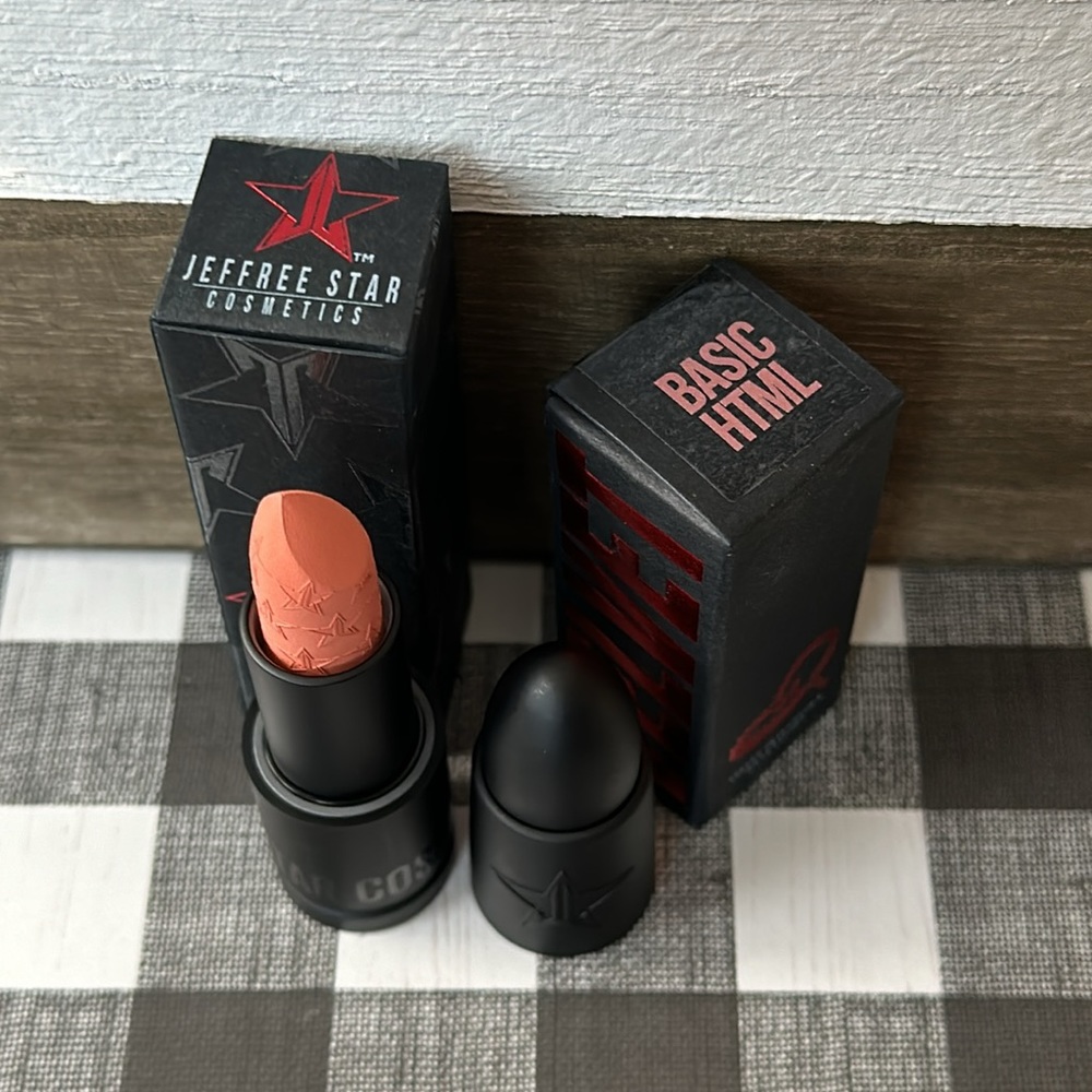 Jeffree Star Basic HTML Velvet Trap Lipstick - Picture 3 of 3